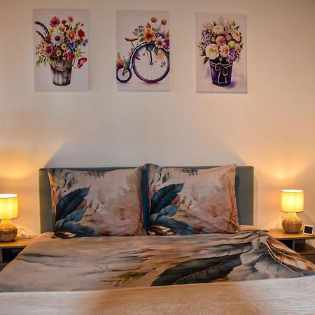 Mimosa Bed & Breakfast In Ijsselmuiden Екстериор снимка